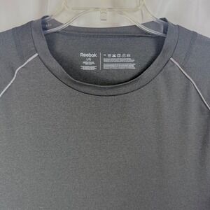 Reebok Men's Charcoal Gray Performance T Shirt Size L Short Sleeve Athletic